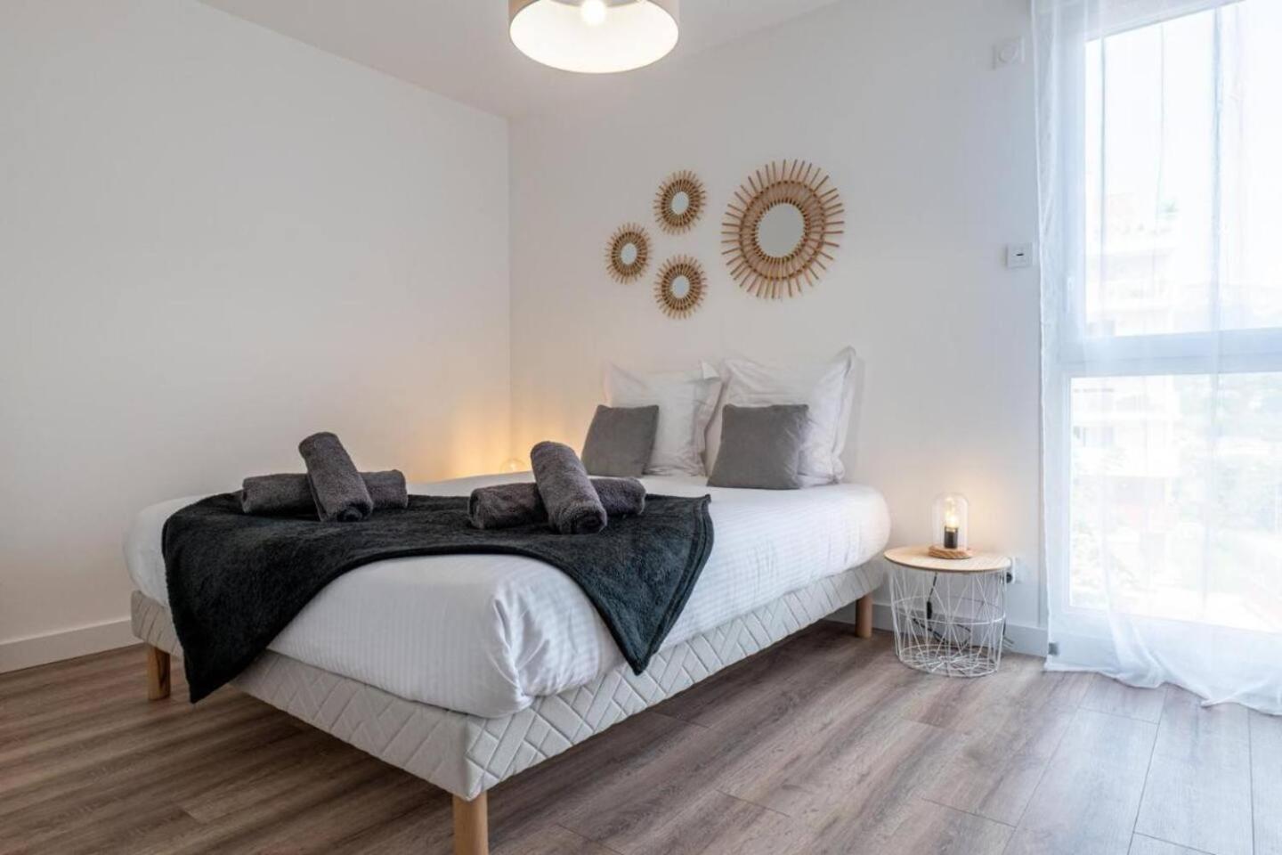 Apartamento La Belle Vue - Garage Terrasse Wi-fi Netflix Disney+ *